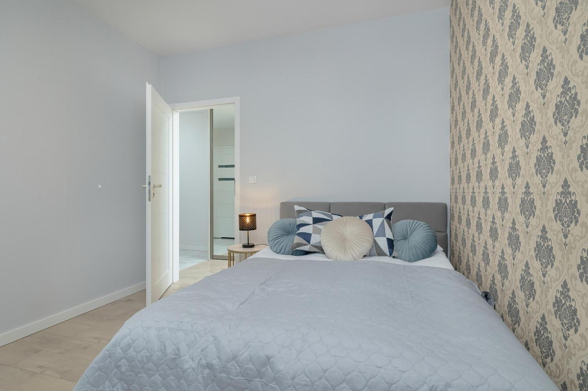Cozy Pachonskiego With Balcony And Parking By Renters Apartment Krakau